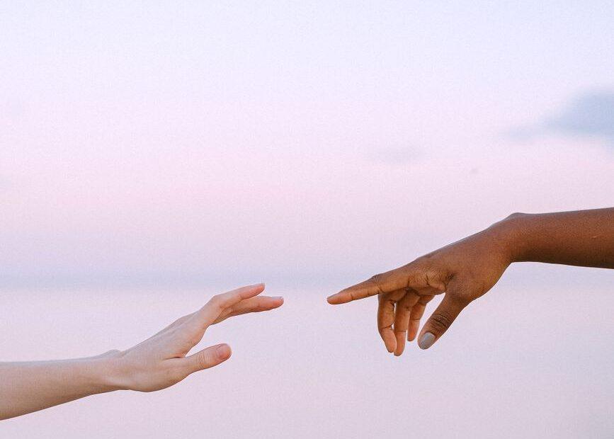 Illustration of The Difference Between Giving Space and Emotional Distance